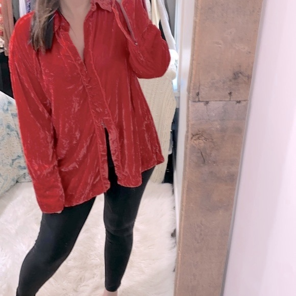 We the free crushed velvet red top medium oversized - Picture 1 of 14